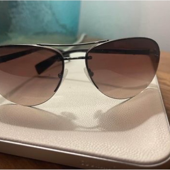 Prada Sunglasses - Like New - Picture 4 of 4